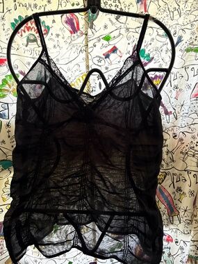 Divided 100% sheer cami